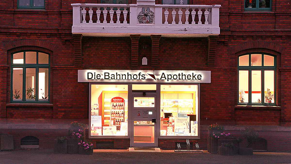 mediraum-design-apotheken-die-bahnhofs-apotheke-hoecke-torgau-1